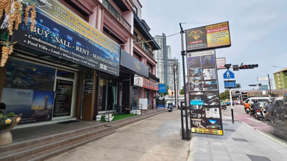 Real Estate Office for Sale – Fully Furnished & Ready for Business - Office -  - 