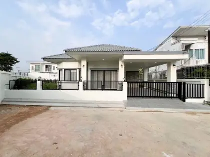 Rattanagorn Village 19 For Sale - House - Thanon Pornprapanimit - 