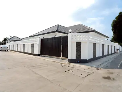 Newly built corner pool villa for sale