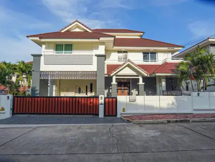 Luxury Modern Style House for Sale — at Central Park Hillside Pattaya - House - Toongklom-Talman - 