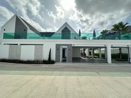 Pool villa for sale in Larelana Villa Huay Yai project. - Haus - Huai Yai  - 