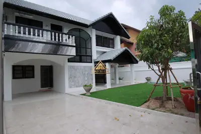 House For Rent Na Kluea 3 beds - Haus - Na Kluea - 