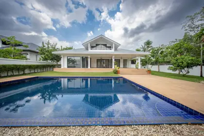 Large detached pool villa for sale, with beautiful garden and fish pond. - House - Nongmaikaen Road - 