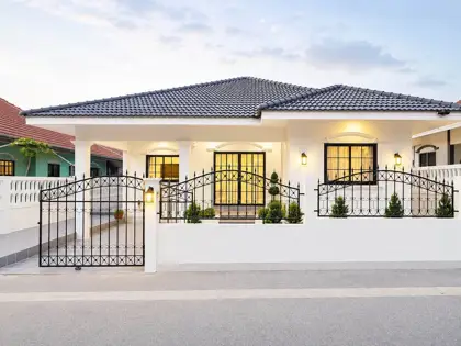 Newly renovated detached house for sale in Chokchai 5 Village - Khao Noi, Pattaya.