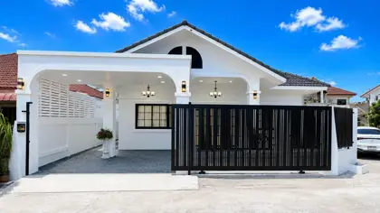 House for sale with swimming pool, Ekmongkol 3 Village