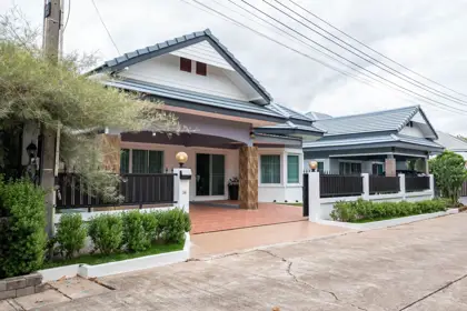 Single-story house for sale in Porntep Garden Ville 6 project.