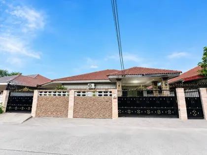 ให้เช่าบ้านเดี่ยว พร้อมเฟอร์ ใกล้โรงเรียนสว่างบริบูรณ์ - บ้าน - Noen Plubwan Rd - 
