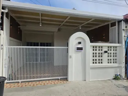 Townhouse for sale in Soi Khao Noi, Pattaya. - Reihenhaus - บุญสัมพันธ์ - 