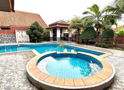 Thai style house for SALE at Nong Prue - Haus - Nongprue - 