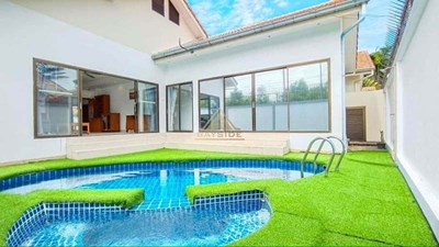 Pool Villa For SALE and RENT Chaiyapruek - Haus - Chaiyaphruek - 