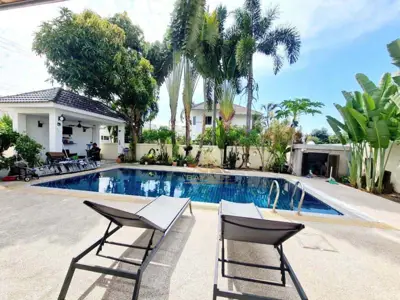 บ้าน 3 ชั้น 3 ห้องนอน ซอยเนินพลับหวาน - พัทยาสำหรับให้เช่า - บ้าน - ถนนหนองไม้แก่น - 