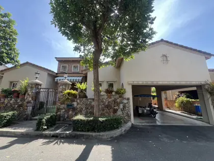 Pool Villa For Rent Silk Road Place - House - Chaiyapruek Road - 