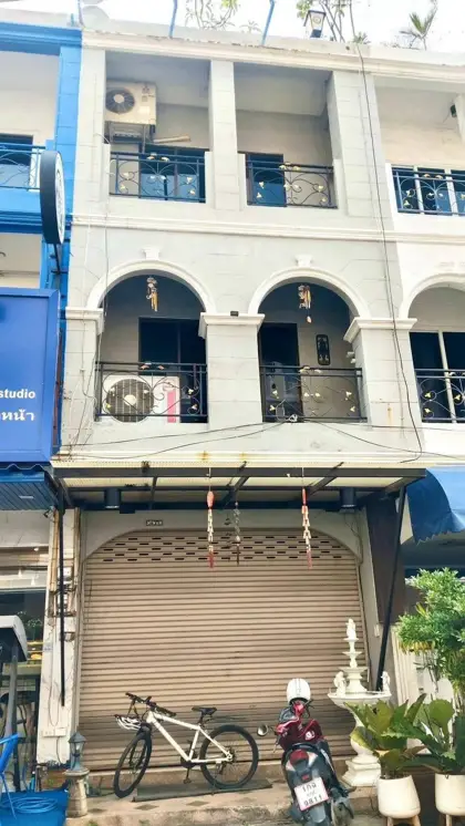 Commercial building for rent, 1 unit, 3 floors with rooftop. - Town House - Pattaya South - 