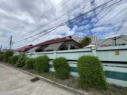บ้านให้เช่าในรอยัลพาร์ควิลเลจ (อนุญาตให้เลี้ยงสัตว์ได้) - บ้าน - จอมเทียน - Royal Park Village Jomtien